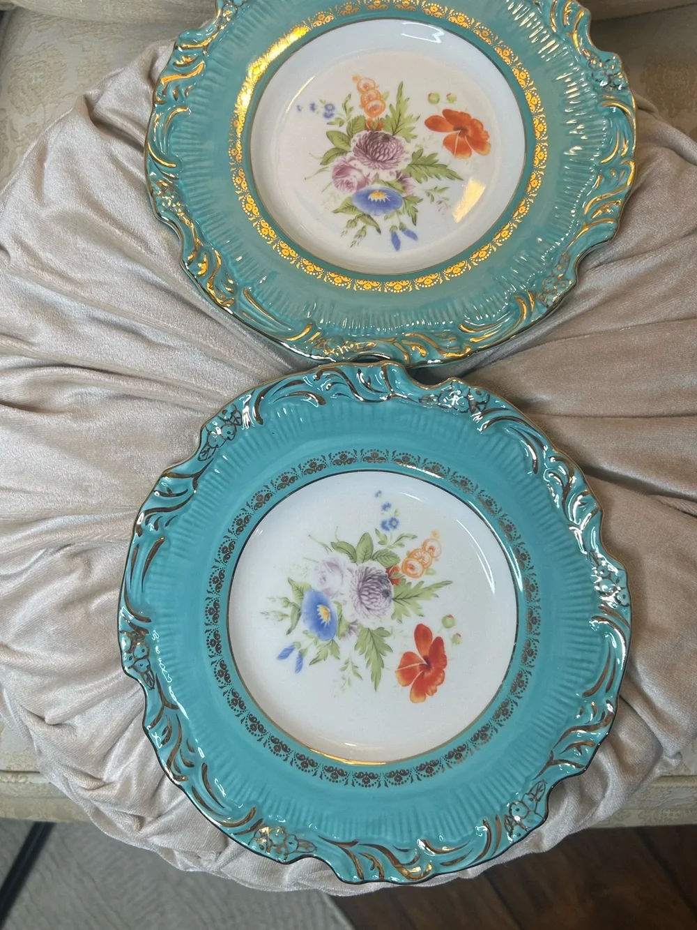 ✨Pair Anthropologie Grace Floral Victorian Turquoise Gold Dessert 8.5